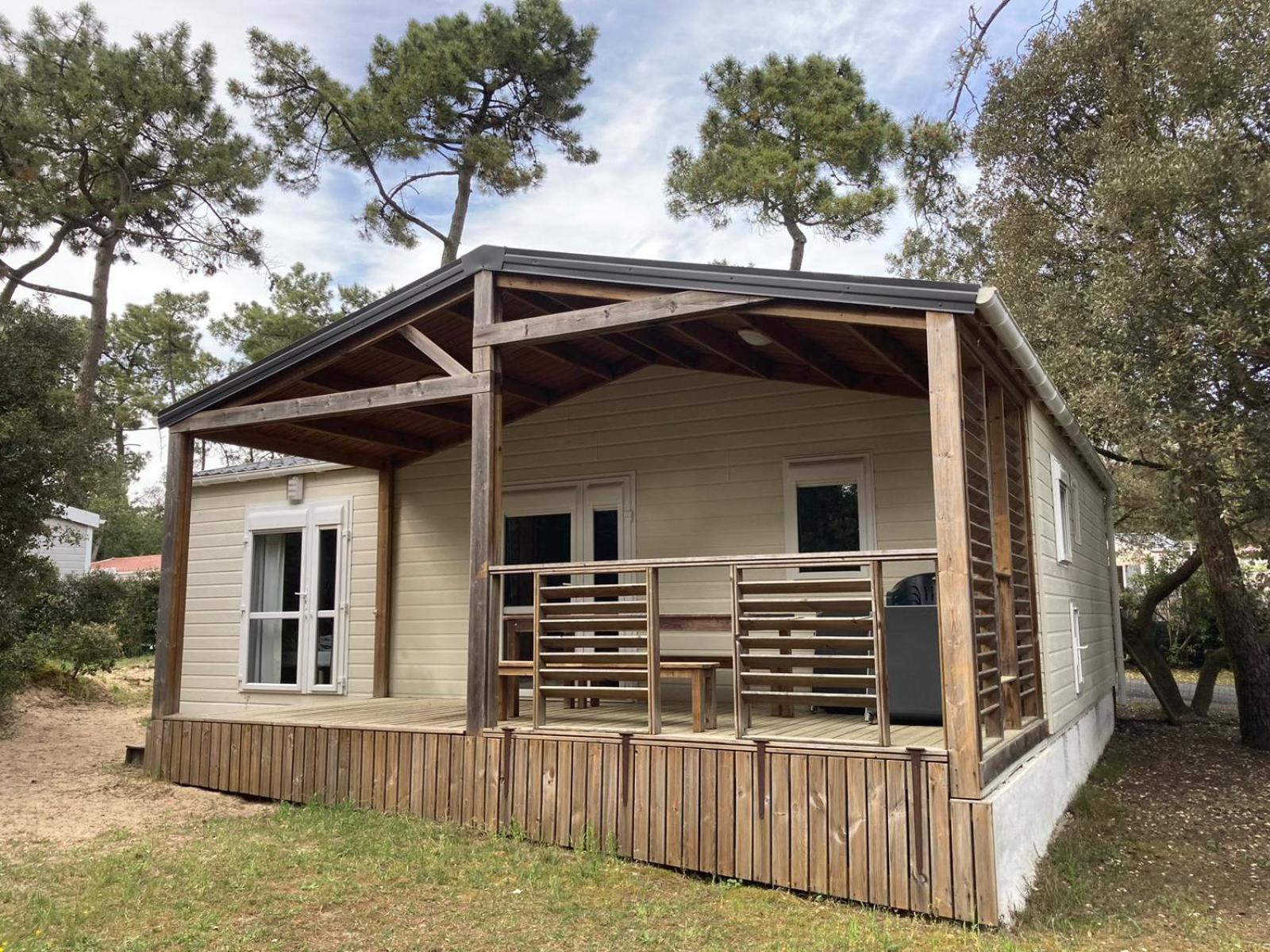 Le Domaine Des Pins Hotel Saint-Hilaire-de-Riez Buitenkant foto